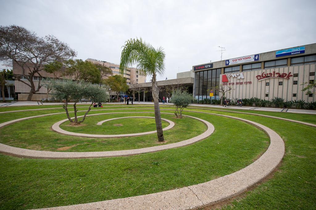 Apropo Hotel Ramat Gan Exterior foto